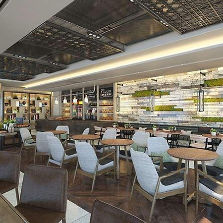 Hilton Dili Palm Springs Hotel Restoran gambar
